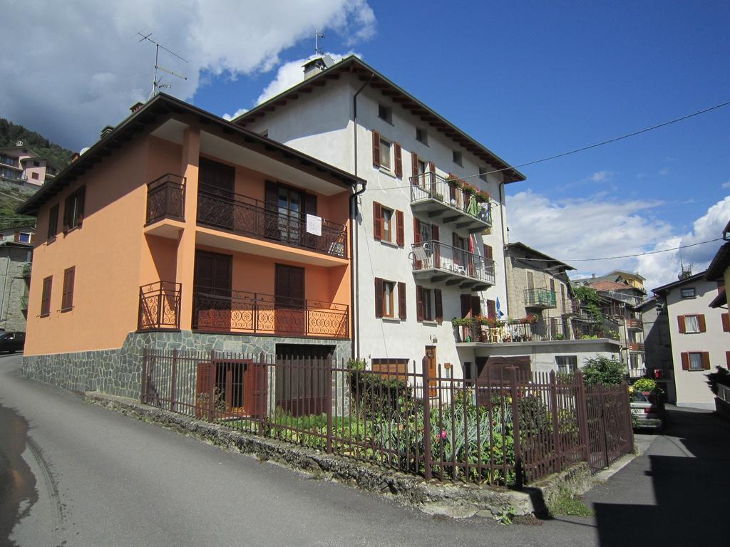 Casa Giuliana Leilighet Teglio Rom bilde