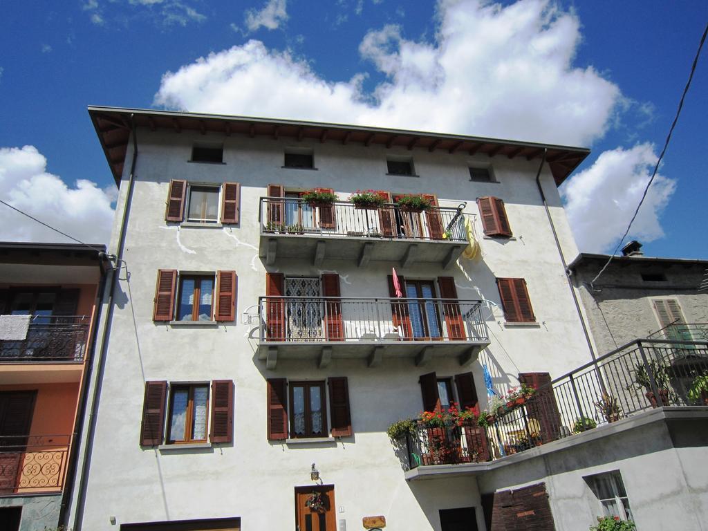 Casa Giuliana Leilighet Teglio Rom bilde